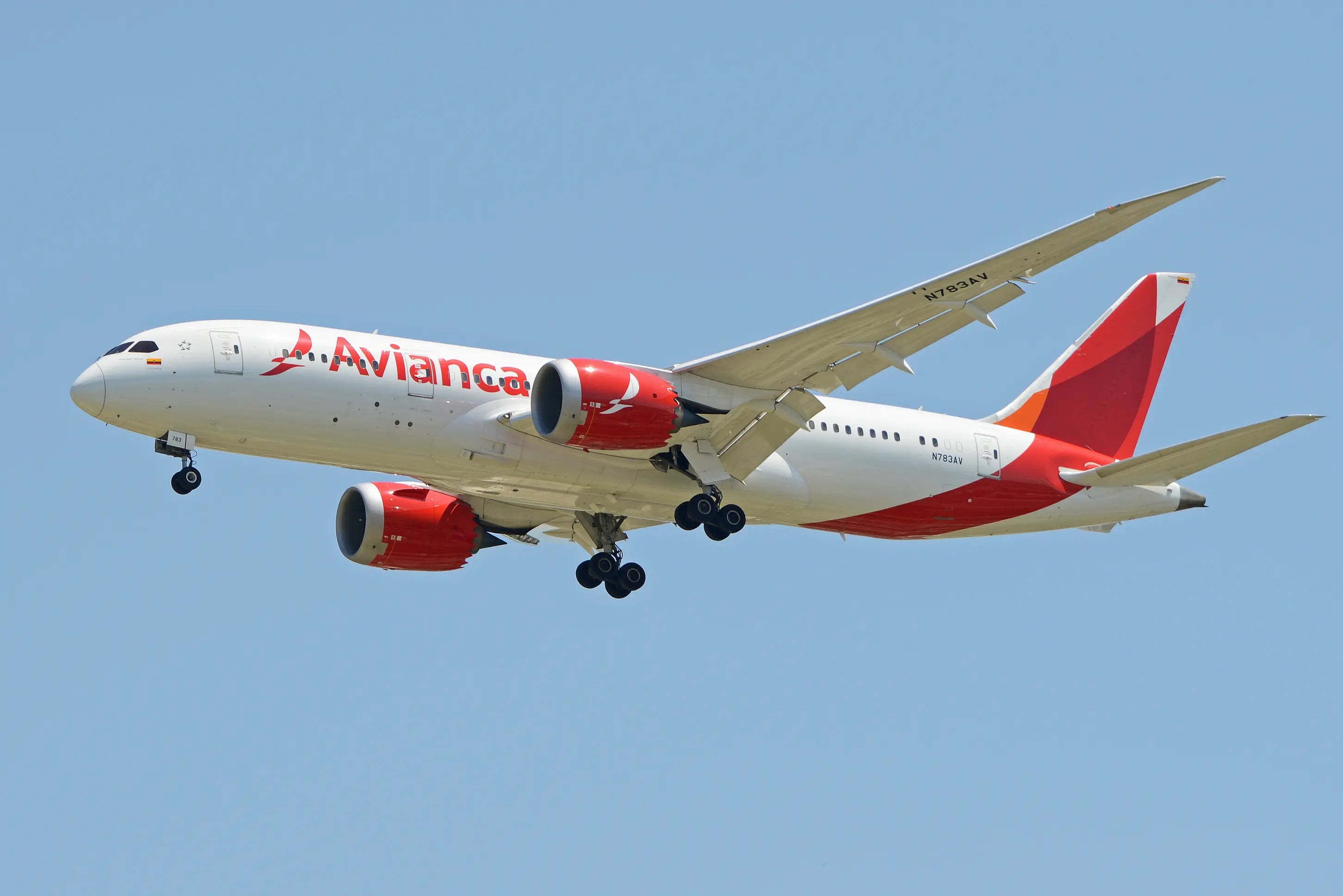 Avianca Boeing 787-8, registration N783AV, in flight against a clear blue sky.